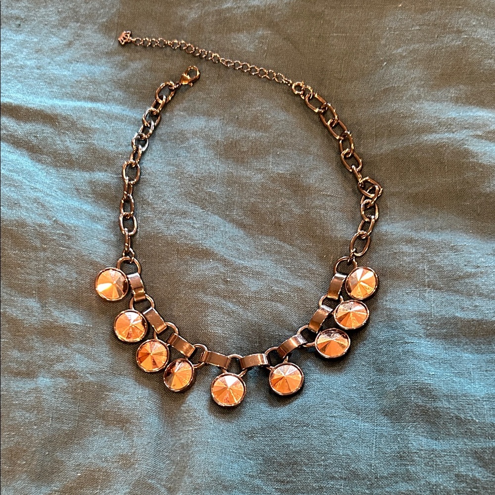 Very cool 2 tone necklace